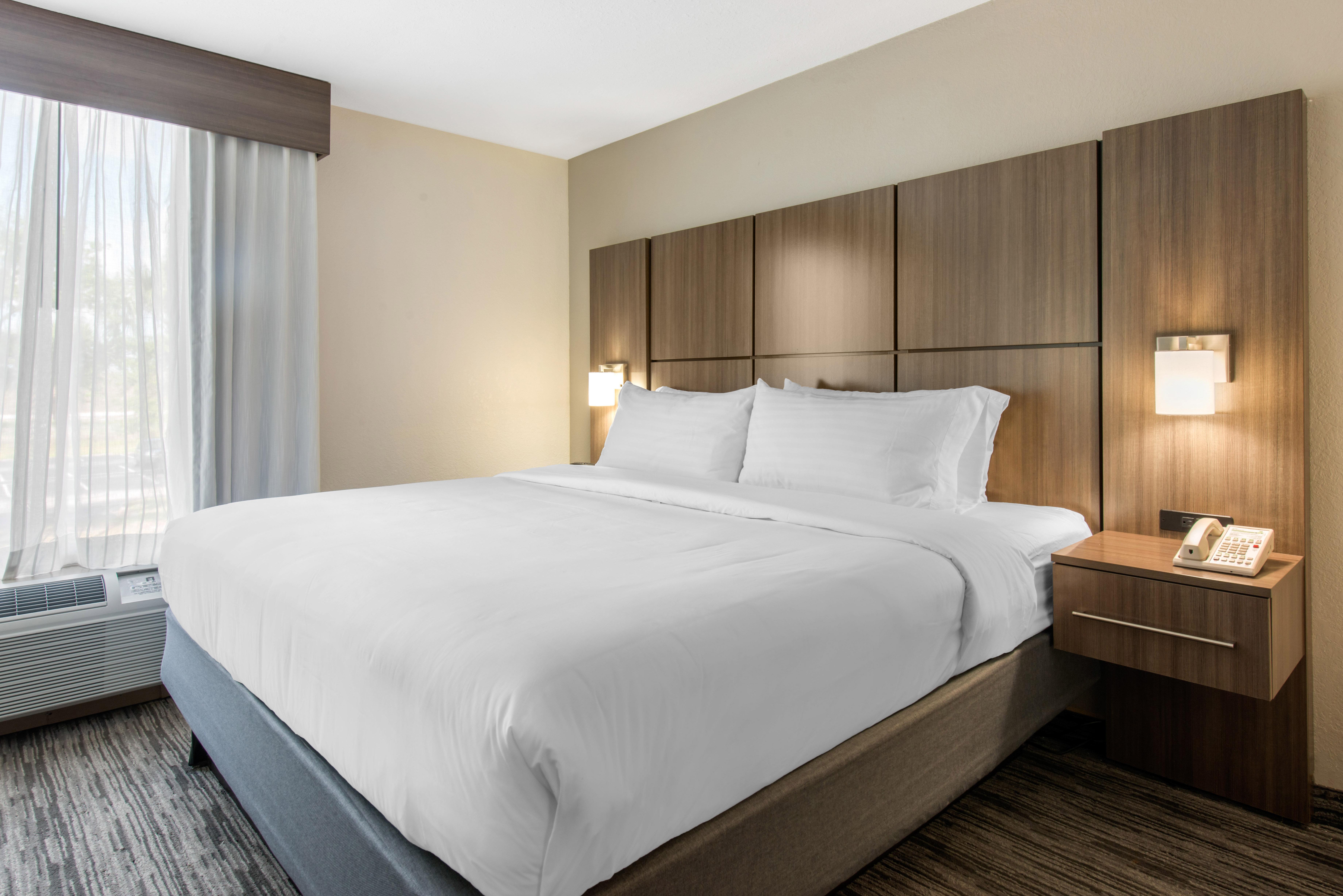 Holiday Inn Melbourne-Viera Conference Ctr By Ihg Bagian luar foto